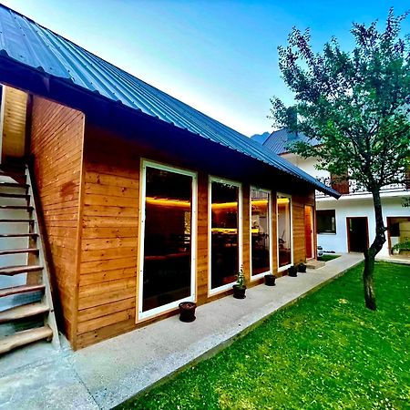 Lazer Cardaku Guesthouse Valbona Esterno foto