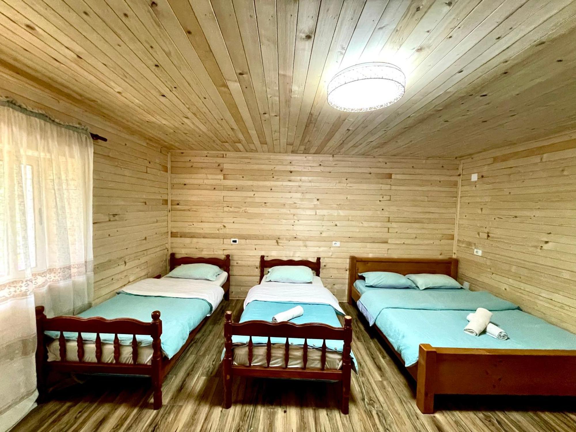Lazer Cardaku Guesthouse Valbona Esterno foto