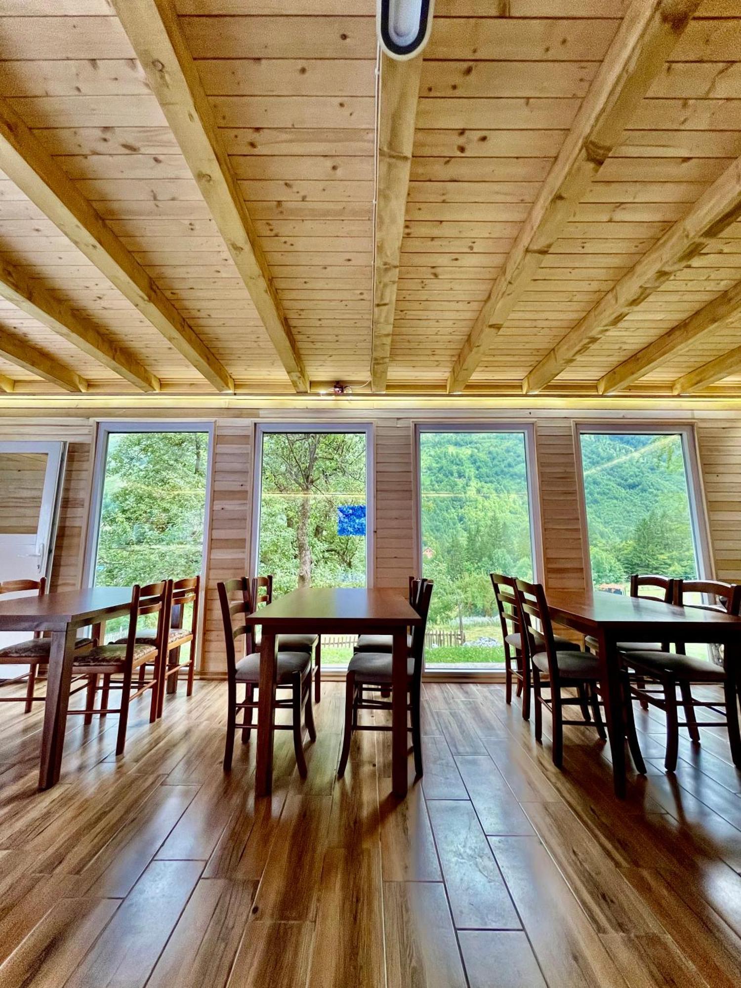 Lazer Cardaku Guesthouse Valbona Esterno foto